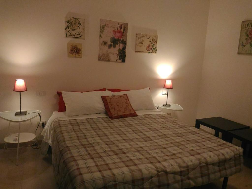 Domus Taranto Unica Sede Hotel Room photo